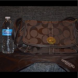authentic medium chocolate coach shoulder bag